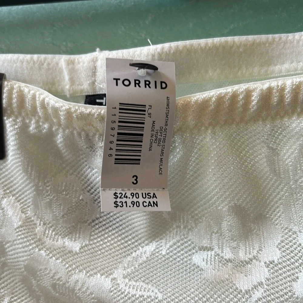 Torrid‎ Curve High Waist Sexy Smoother Shapewear Shorts Stars Size 3 - Picture 4 of 8